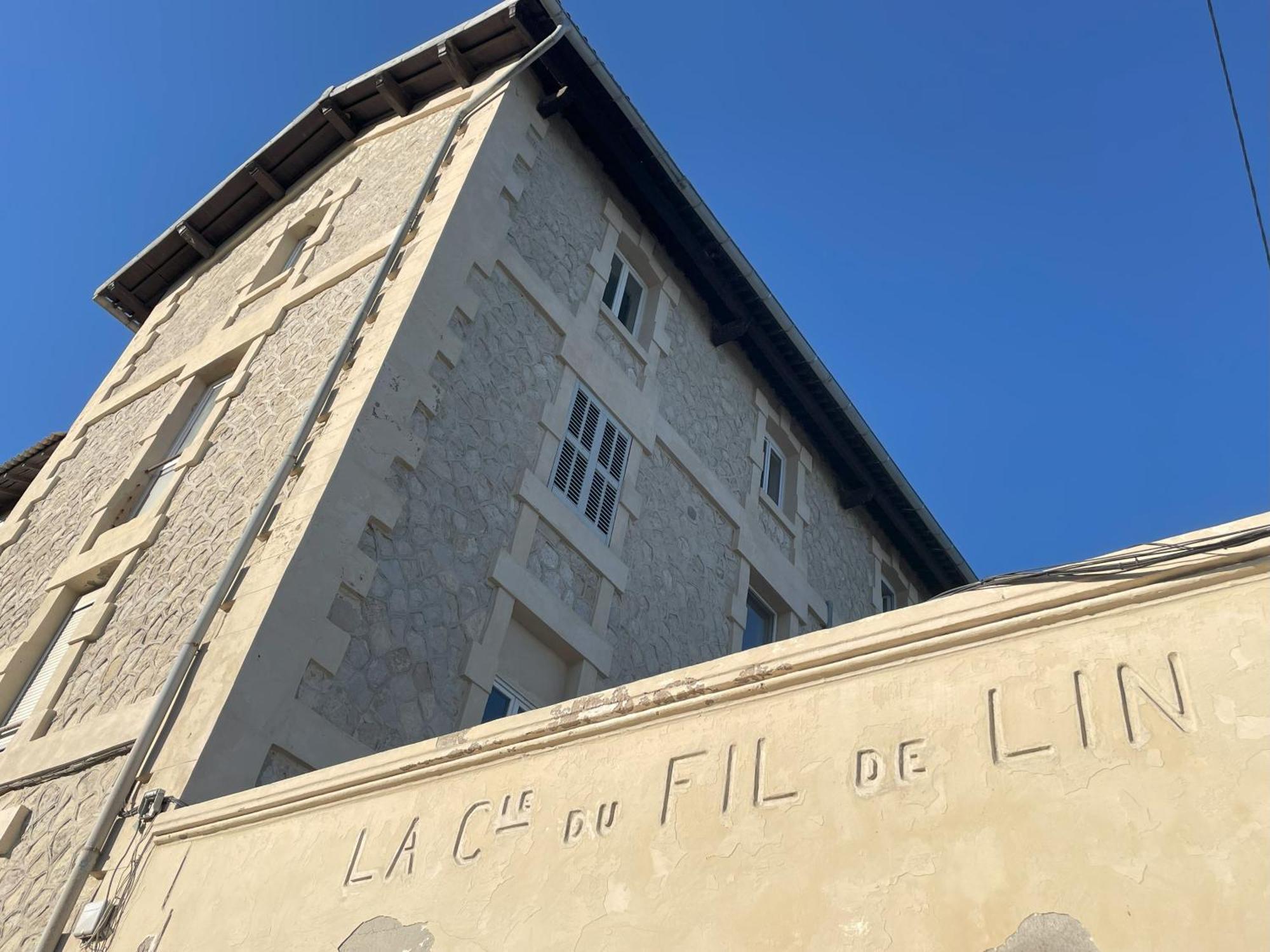 Balaena Hebergement Marseille Luaran gambar
