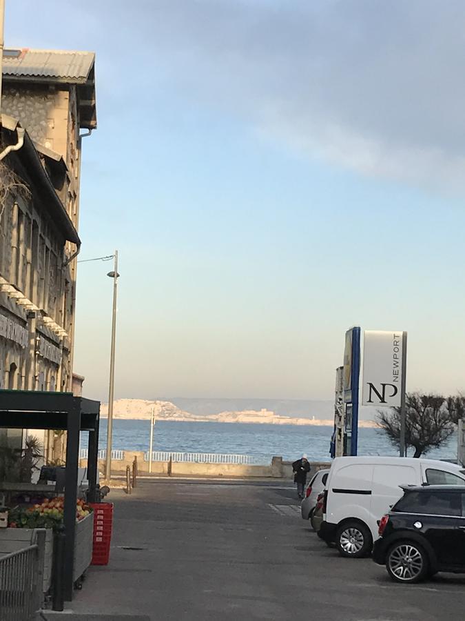 Balaena Hebergement Marseille Luaran gambar