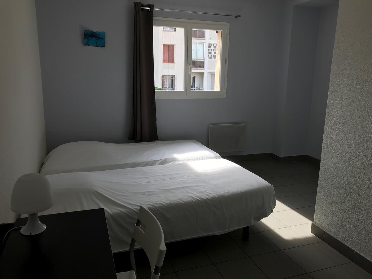 Balaena Hebergement Marseille Luaran gambar